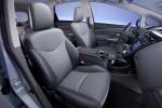 Toyota Prius V 2011 года